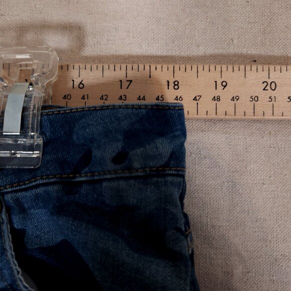 Woman Within Blue Jeans Size 14W Tall Camo Denim Pants Stretch Casual Urban - Picture 3 of 15